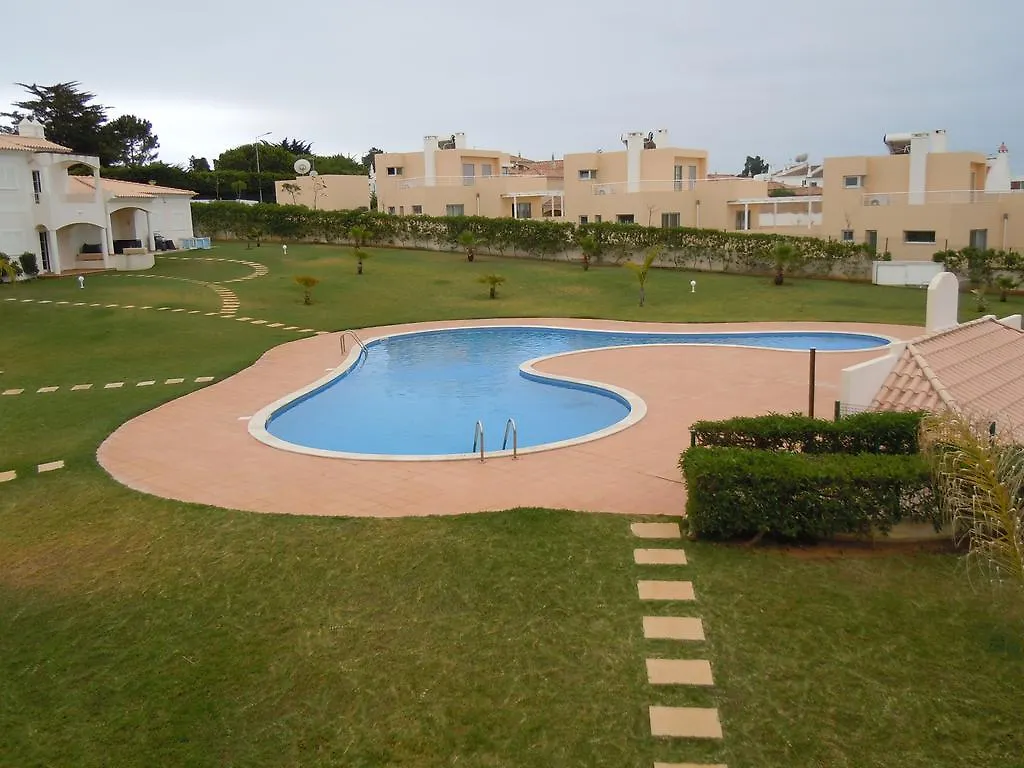 Baia Village, Gale, Portugal Albufeira Apartment